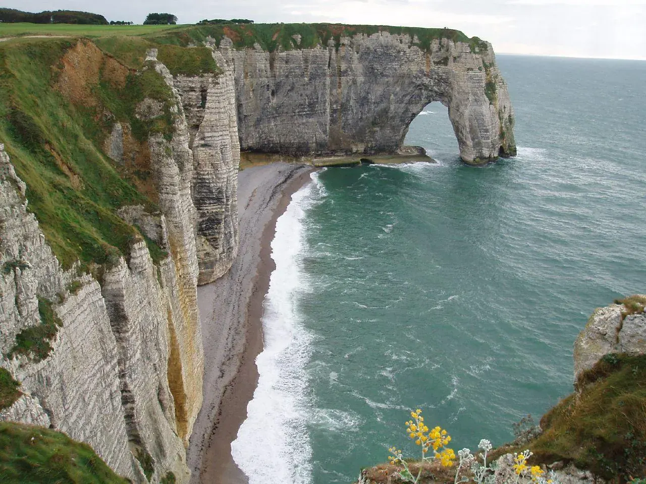 La falaise d'Aval et l'Aiguille d'Étretat