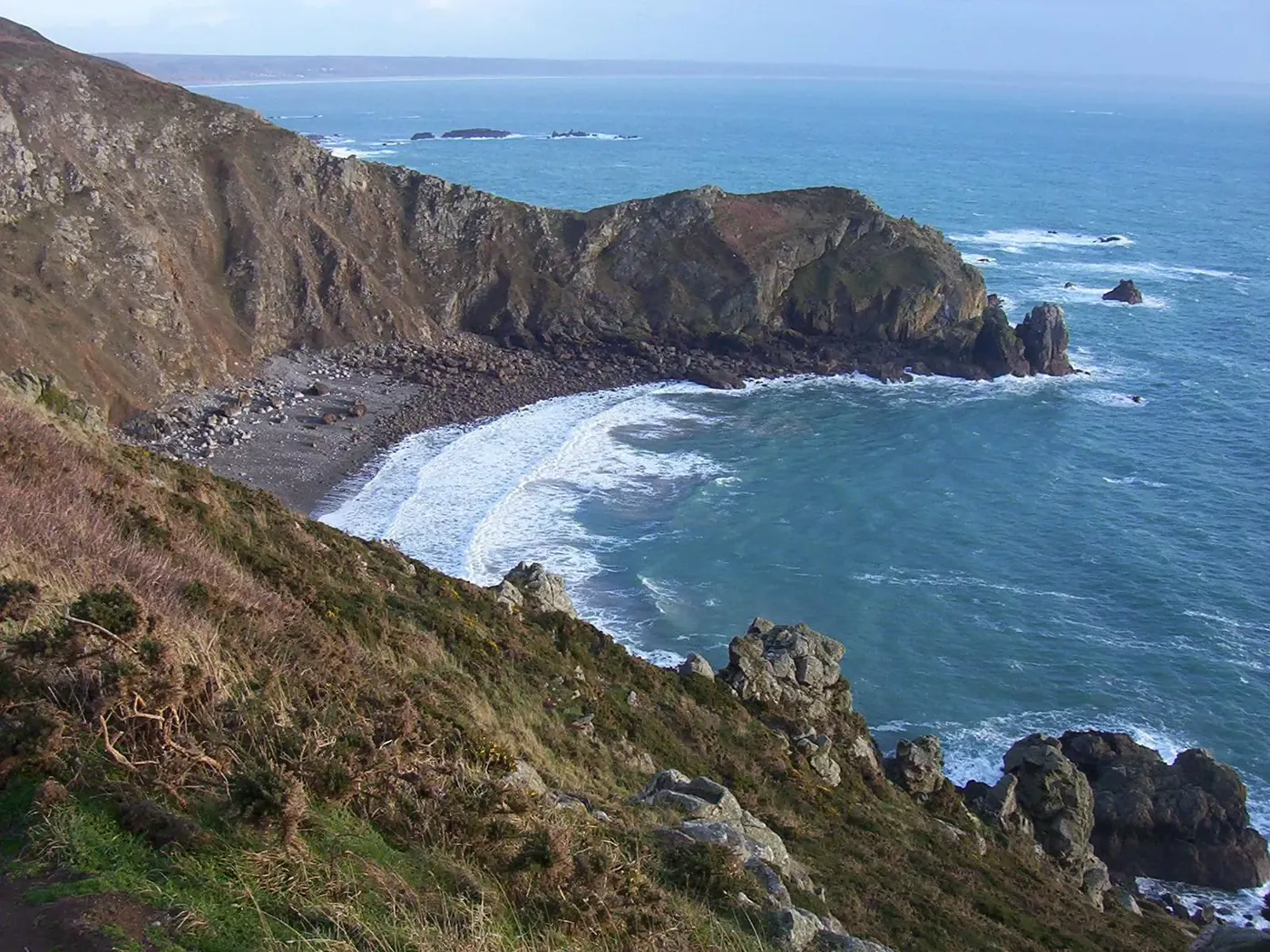 Le Nez de Jobourg et sa crique aux falaises escarpées